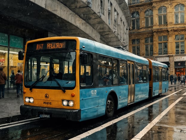 Auf dem Bild ist ein blauer Bus zu sehen, der in der Stadt steht. Es regnet und die Straße ist nass. Viele Menschen sind unterwegs, einige laufen in der Nähe des Busses.

**Praktische Tipps für Deine Reise:**

1. **Öffentliche Verkehrsmittel nutzen:** Informiere dich über die Buslinien und -zeiten, um leicht von A nach B zu kommen.
2. **Wettergerechte Kleidung:** Bei Regen ist es wichtig, einen Regenschirm oder eine wasserdichte Jacke dabei zu haben.
3. **Sichere Plätze wählen:** Warte an den Haltestellen in einem überdachten Bereich oder an einem sicheren Ort.
4. **Karten oder Apps verwenden:** Nutze lokale Karten oder Apps, um deinen Weg zu planen und aktuelle Fahrpläne einzusehen.
5. **Kleinere Beträge bereithalten:** Für Busfahrkarten sind oft Kleingeld oder spezielle Ticketkarten erforderlich. Achte darauf, diese immer zur Hand zu haben.